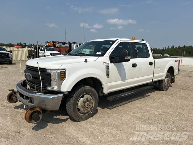 Ford F-350 Ostalo