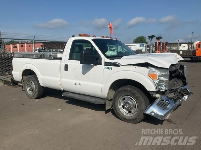 Ford F-350 Ostalo