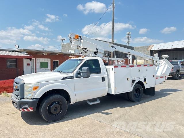Ford F-350 Auto korpe
