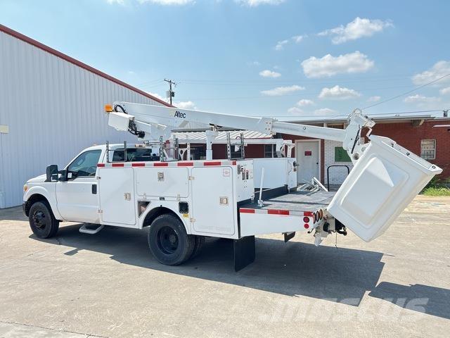 Ford F-350 Auto korpe
