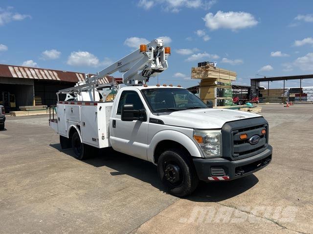 Ford F-350 Auto korpe