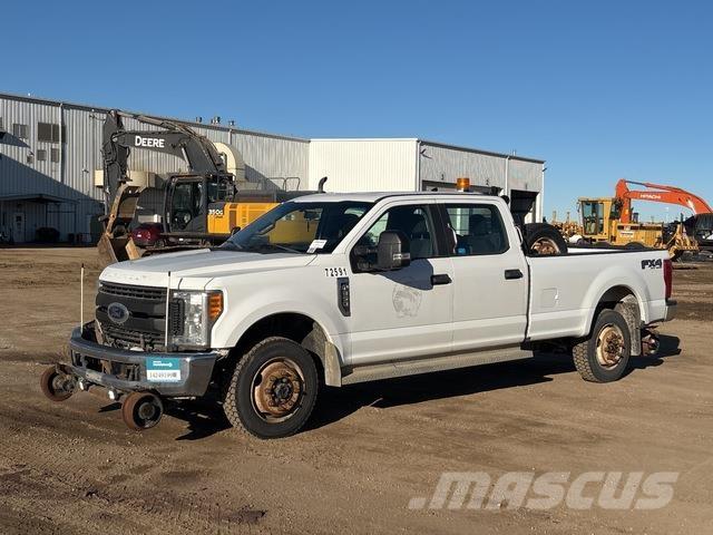 Ford F-350 Pik up kamioni