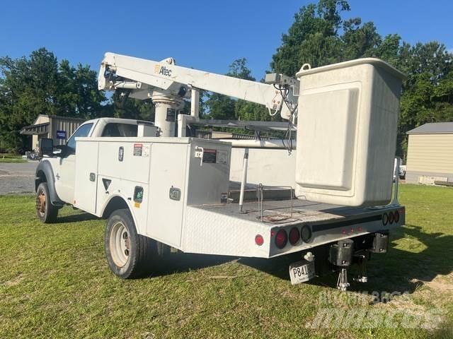 Ford F-450 Auto korpe