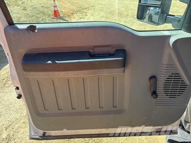 Ford F-450 Pik up kamioni