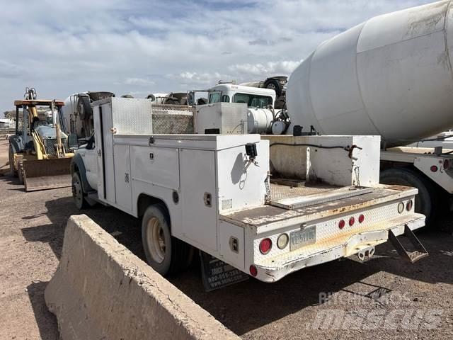 Ford F-550 Pik up kamioni