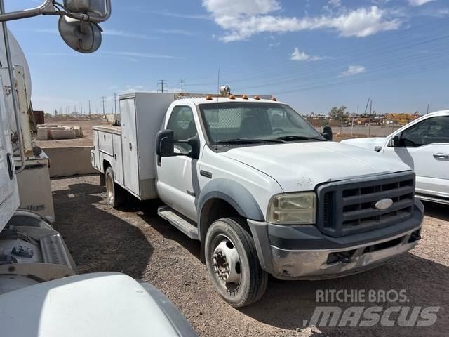 Ford F-550 Pik up kamioni