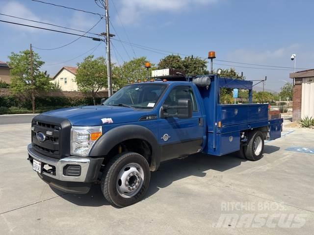 Ford F-550 Pik up kamioni