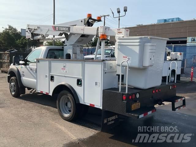 Ford F-550 Auto korpe