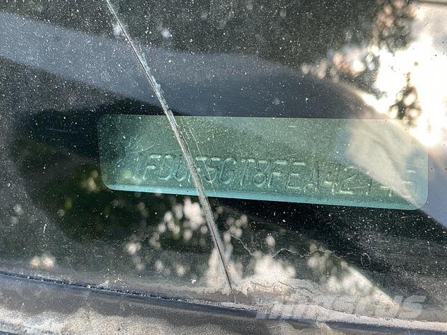 Ford F-550 Kamioni sa otvorenim sandukom