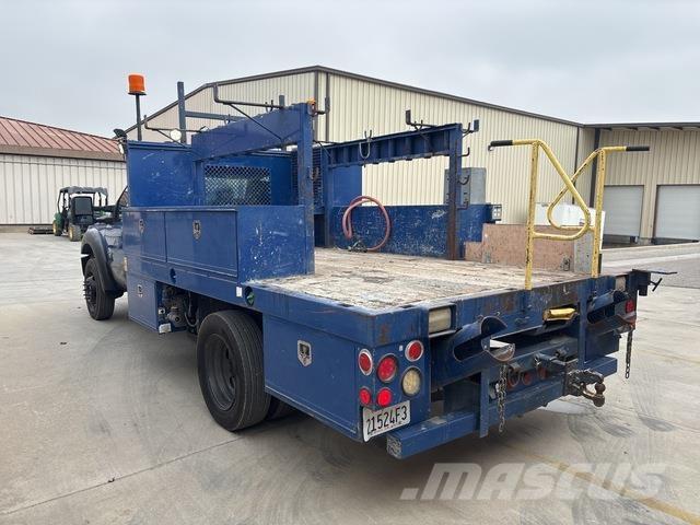 Ford F-550 Pik up kamioni