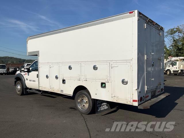 Ford F-550 Kamioni cisterne