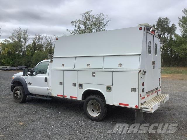 Ford F-550 Pik up kamioni