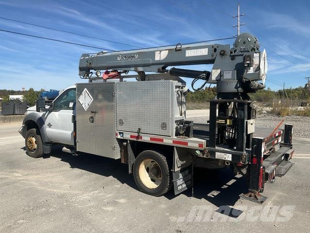 Ford F-550 Kamioni sa kranom