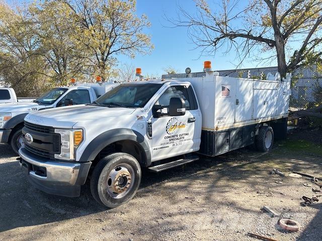 Ford F-550 Ostalo za građevinarstvo