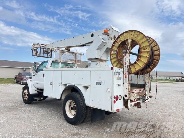 Ford F-650 Auto korpe