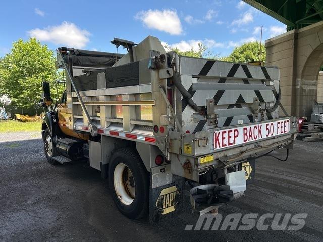 Ford F-650 Snežne daske i plugovi