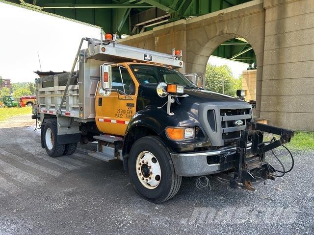 Ford F-650 Snežne daske i plugovi
