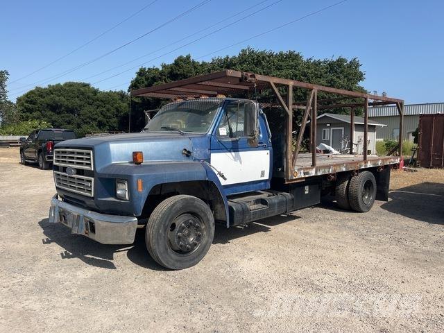 Ford F-700 Kamioni sa otvorenim sandukom