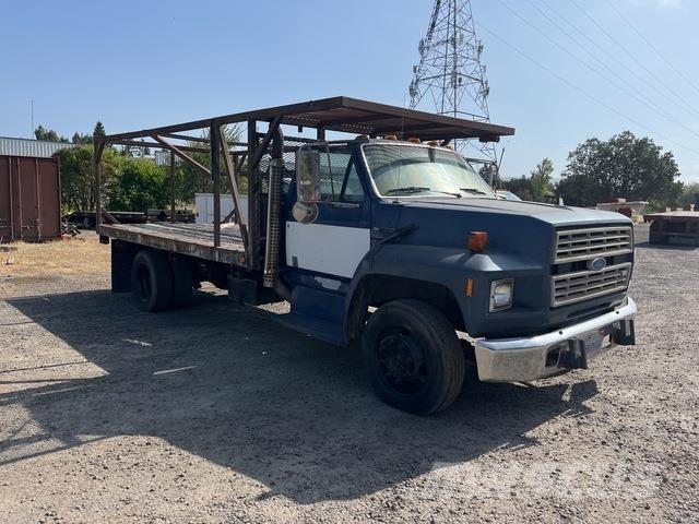 Ford F-700 Kamioni sa otvorenim sandukom