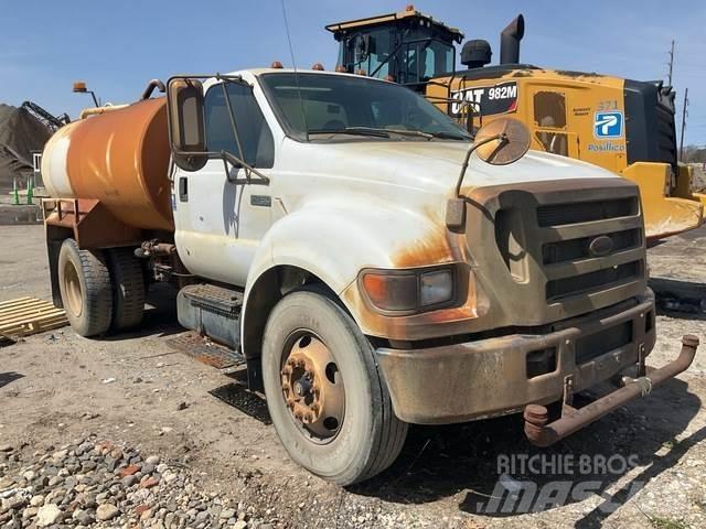 Ford F-750 Kamioni za vodu