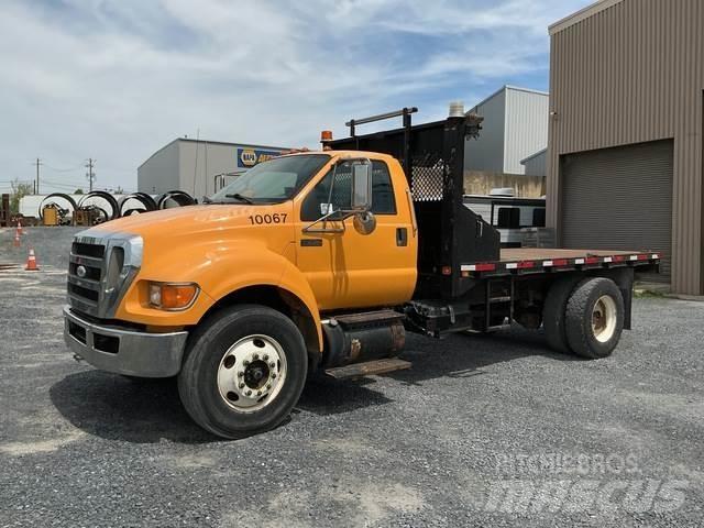 Ford F-750 Kamioni sa otvorenim sandukom