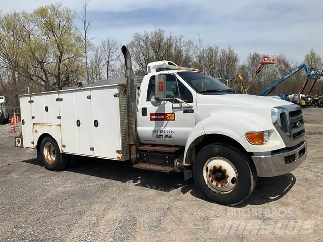 Ford F-750 Komunalna vozila za opštu namenu