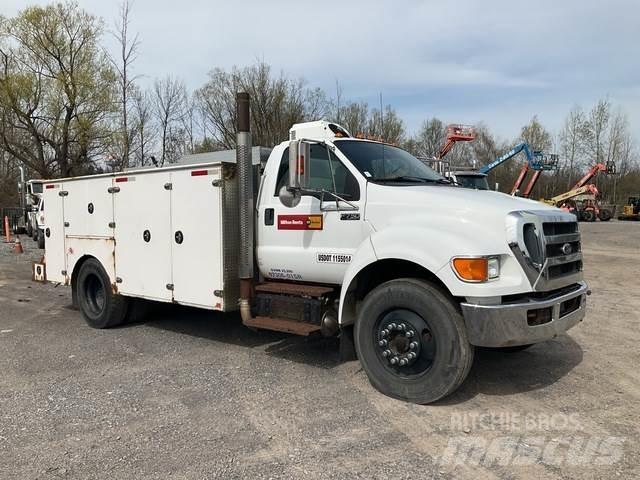 Ford F-750 Komunalna vozila za opštu namenu