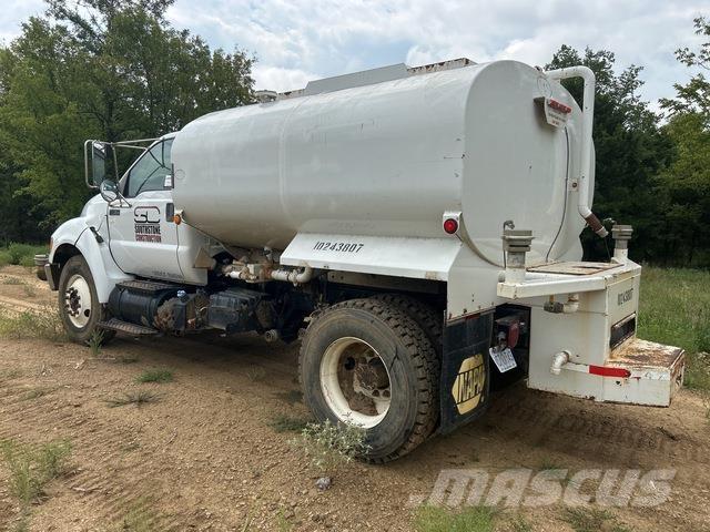 Ford F-750 Kamioni za vodu