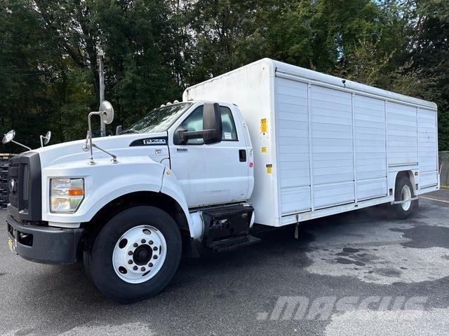 Ford F-750 Kamioni za prevoz pića