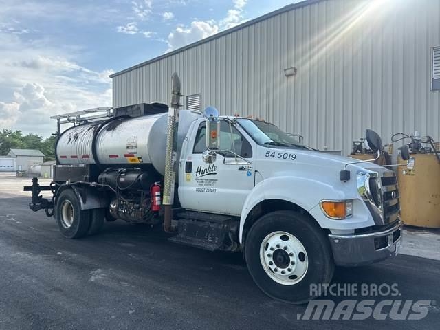 Ford F-750 Kamioni mešalice za beton
