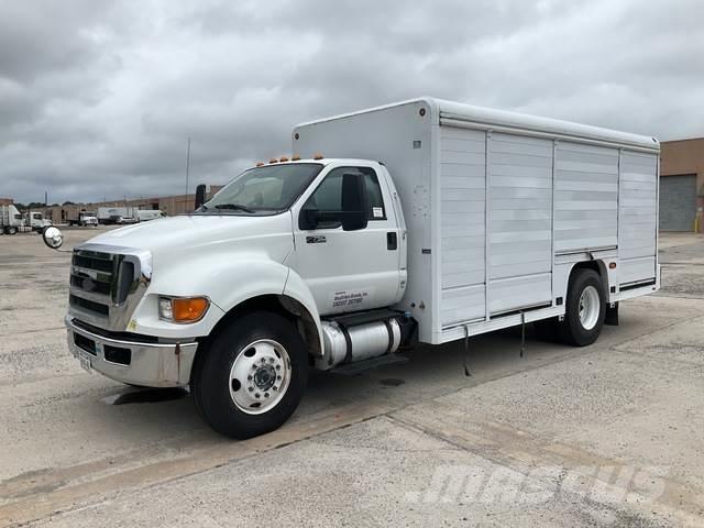 Ford F-750 Kamioni za prevoz pića
