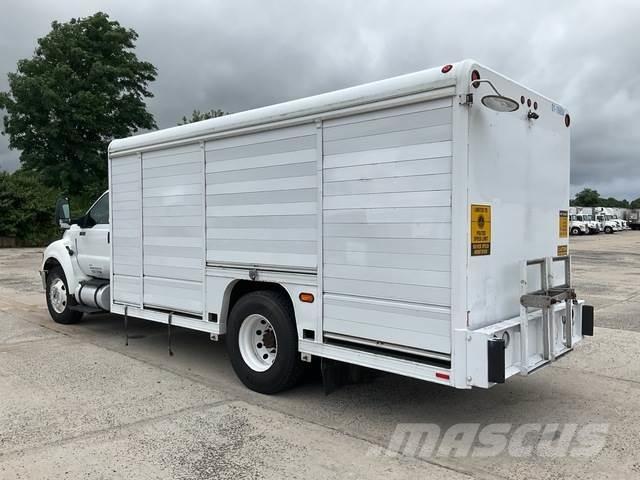 Ford F-750 Kamioni za prevoz pića