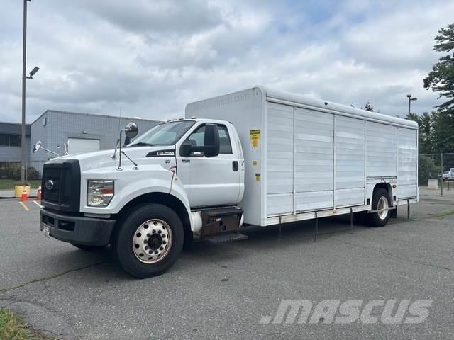 Ford F-750 Kamioni za prevoz pića