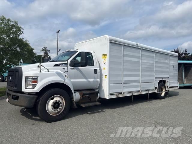 Ford F-750 Kamioni za prevoz pića