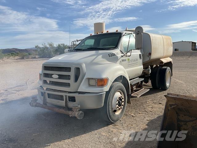 Ford F-750 Kamioni za vodu