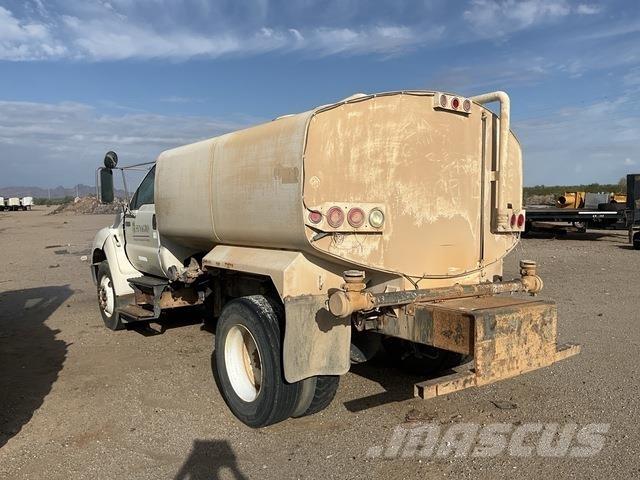 Ford F-750 Kamioni za vodu