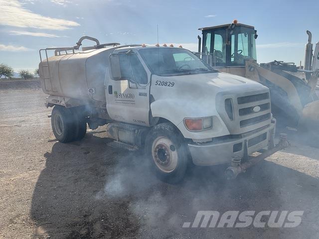 Ford F-750 Kamioni za vodu