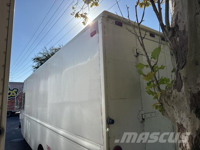 Ford GEN 1 Sanduk kombiji