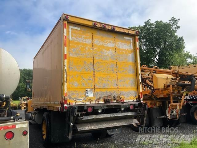 Ford L8000F Sanduk kamioni