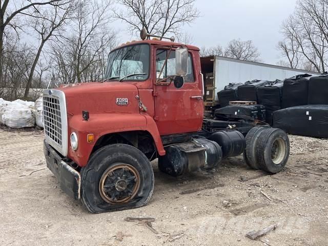 Ford LN8000 Tegljači