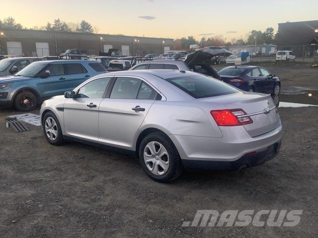 Ford Taurus Automobili