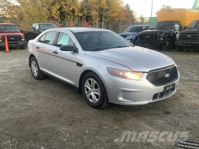 Ford Taurus Automobili