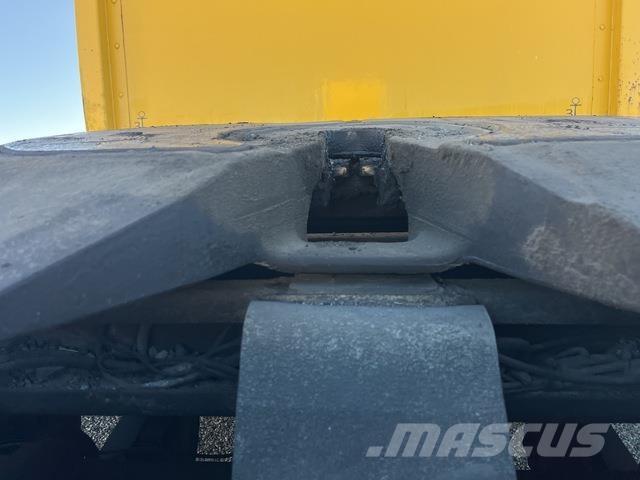Fruehauf  Tovarne prikolice sa ciradom