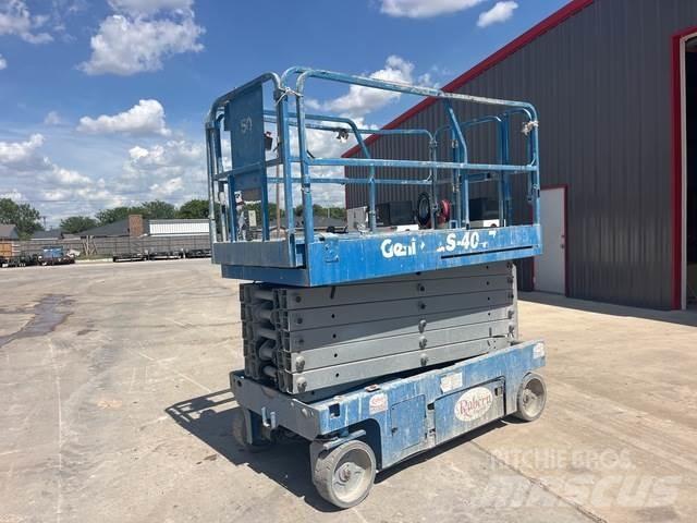 Genie GS-4047 Makazaste platforme