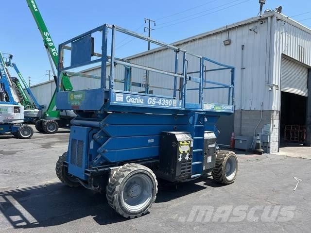 Genie GS-4390 Makazaste platforme