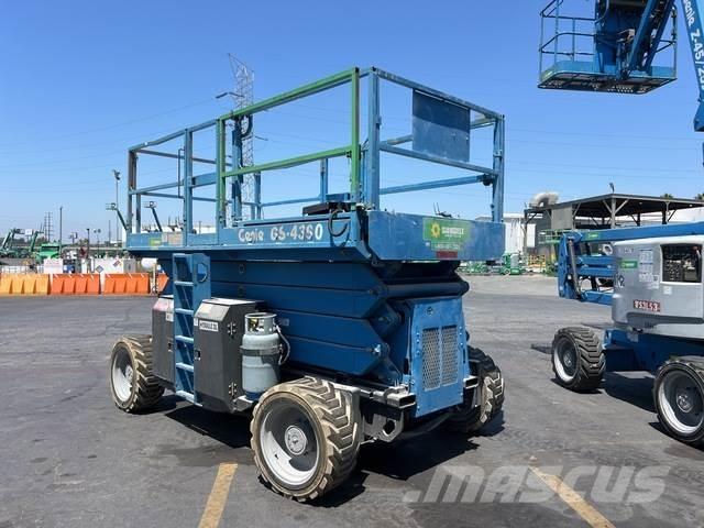 Genie GS-4390 Makazaste platforme