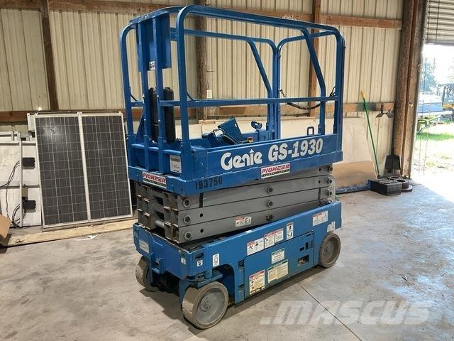 Genie GS1930 Makazaste platforme
