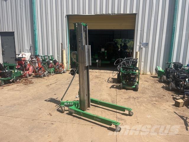 Genie SLA-10 Utovorne dizalice, vitla i liftovi za materijal