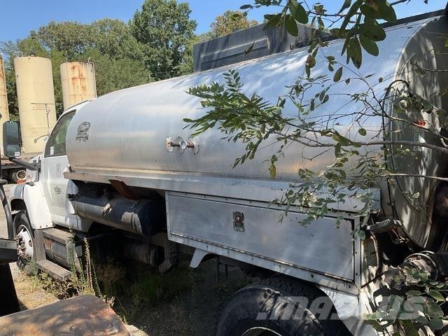 GMC 7500 Kamioni mešalice za beton