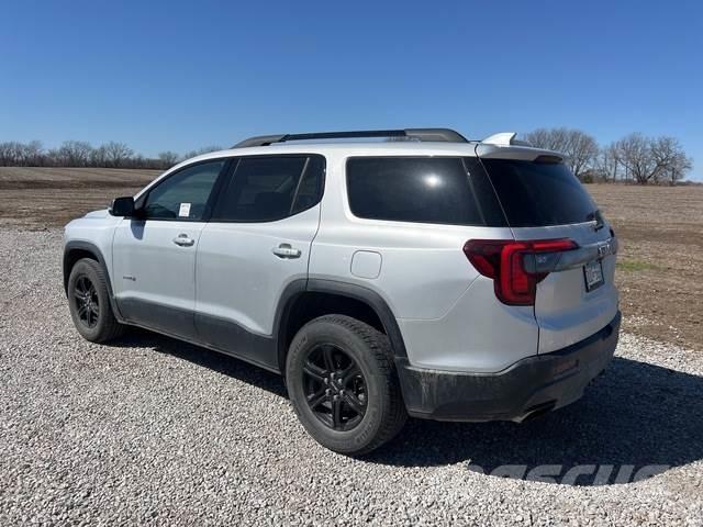 GMC Acadia Automobili